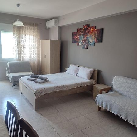 Marianna'S Apartment ネア・ムダニア エクステリア 写真